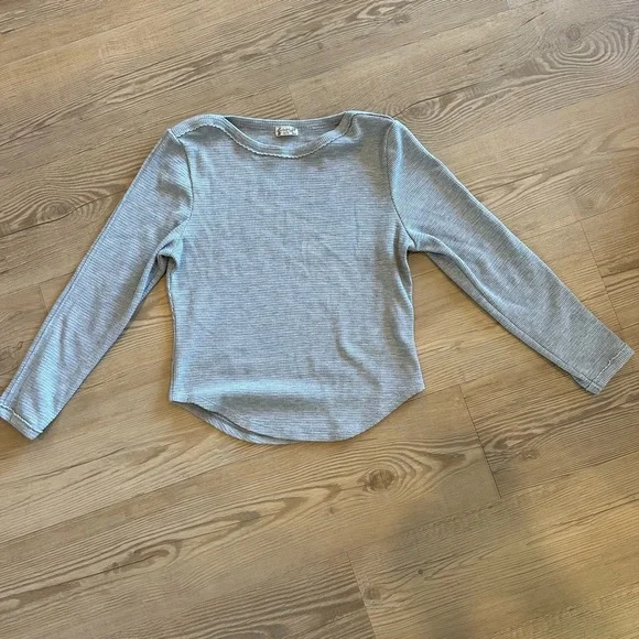 Free People intimately women's long sleeve shirt waffle gray cropped size large - Picture 3 of 7